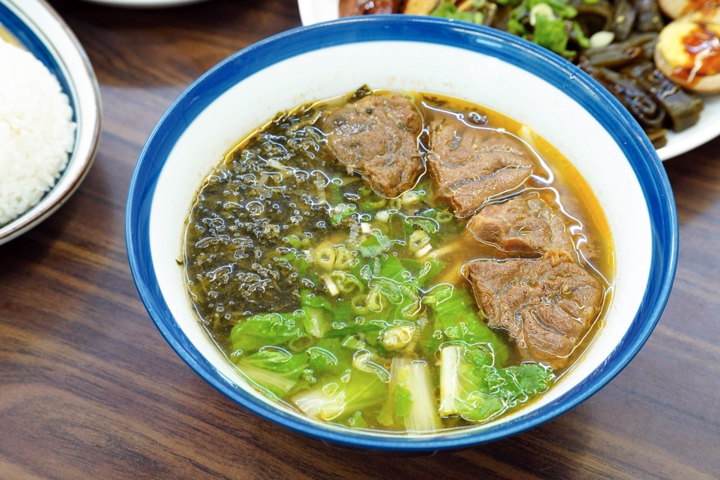張家牛肉麵滷味