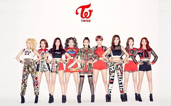 TWICE (29).jpg