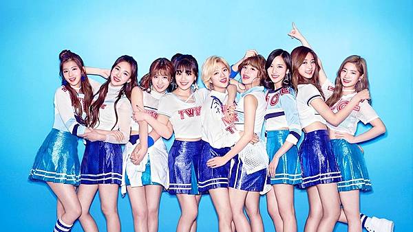TWICE (35).jpg