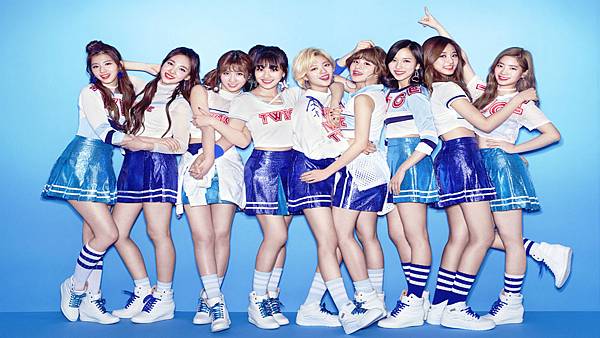 TWICE (32).jpg