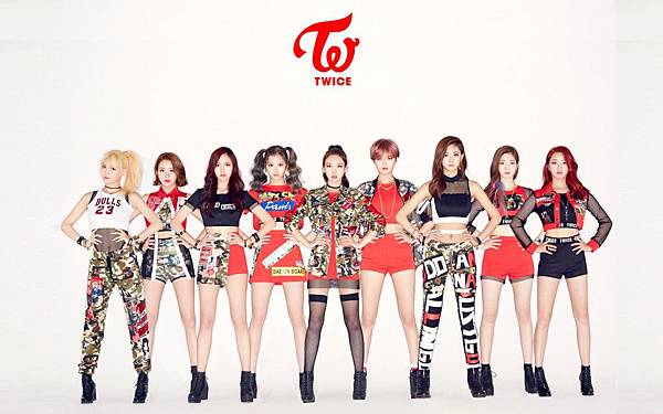 TWICE (56).jpg