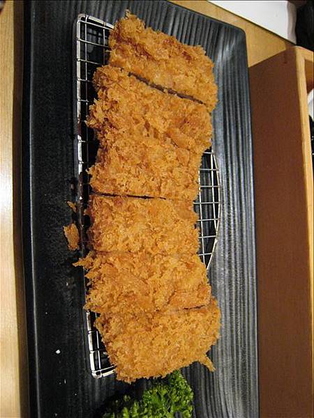 100g酥嫩腰內豬排套餐