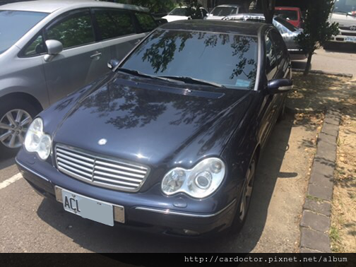  Mercedes-Benz賓士汽車 W203 C240二手車線上估價實例，Mercedes-Benz賓士汽車中古車行情及車輛介紹。