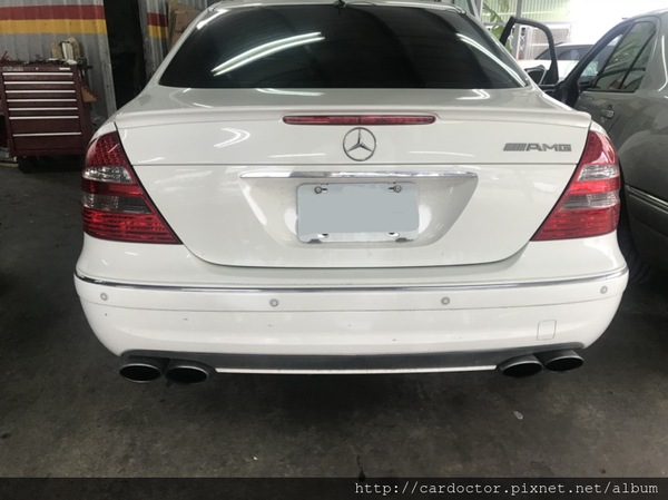 M-Benz賓士汽車2005 E350桃園市古車估價實例，M-Benz賓士汽車中古車行情及車輛介紹。