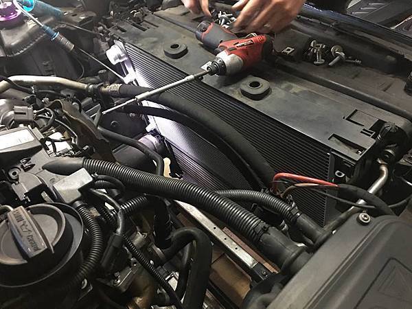 LA維修保養日誌 ,BMW 520D F10 保養。買賣外匯車推薦建議LA桃園車庫,買賣中古車估價推薦建議請找LA桃園車庫。 LA維修保養日誌 ,BMW 520D F10 保養。買賣外匯車推薦建議LA桃園車庫,買賣中古車估價推薦建議請找LA桃園車庫。