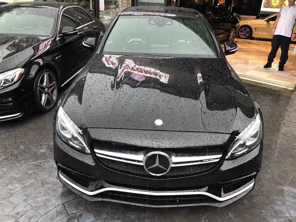 自辦美規外匯車BENZ C63流程分享，代辦美規外匯車賓士C63S回台介紹。C63s評價及規格配備，外匯車商推薦 LA 桃園車庫