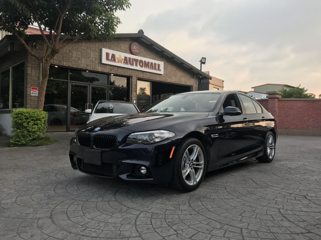 自辦美規外匯車BMW 528i流程分享，代辦美規外匯車BMW 528i回台介紹。BMW 528i評價及規格配備，外匯車商推薦 LA 桃園車庫