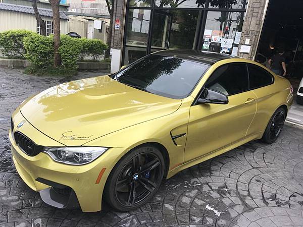 自辦美規外匯車BMW M4流程分享，代辦美規外匯車BMW M4回台介紹。BMW M4評價及規格配備，外匯車商推薦 LA 桃園車庫 