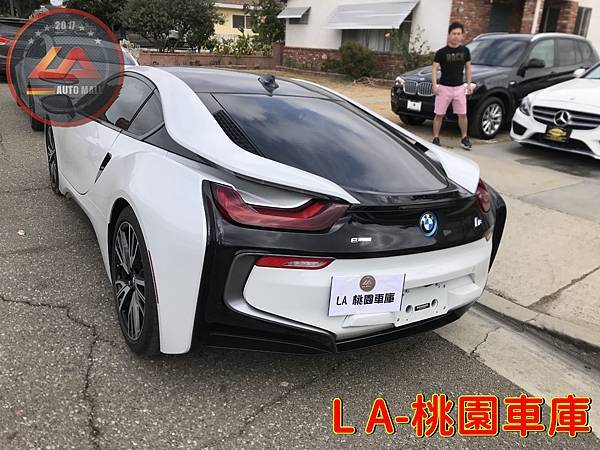 美規外匯車 BMW i8 Coupe 詳細介紹，美規外匯車 BMW i8 Coupe開箱分享，美規外匯車 BMW i8 Coupe評價分享。桃園外匯車商及進口車代購推薦LA桃園車庫