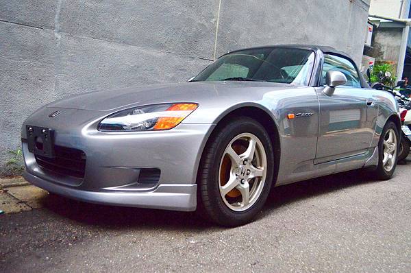 S2000-11.JPG