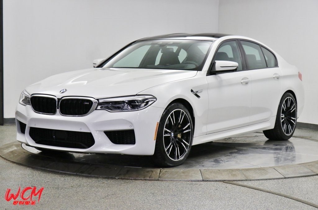BMW F90 M5外匯車超划算，趕緊來找世界車業買M5外匯車。