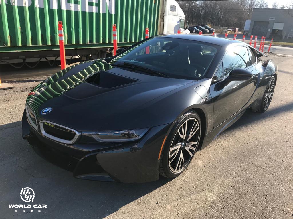 2021買一部BMW I8 Coupe外匯車代購流程、規格、配備、油耗、價格介紹。BMW i8二手車價格。