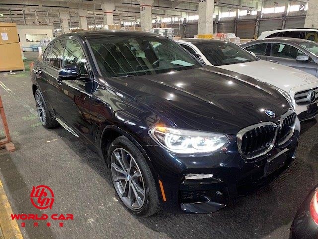 2021年買一部BMW X4-30i外匯車價格、規格、配備、油耗介紹。2019年BMW X4-30i二手車價格。