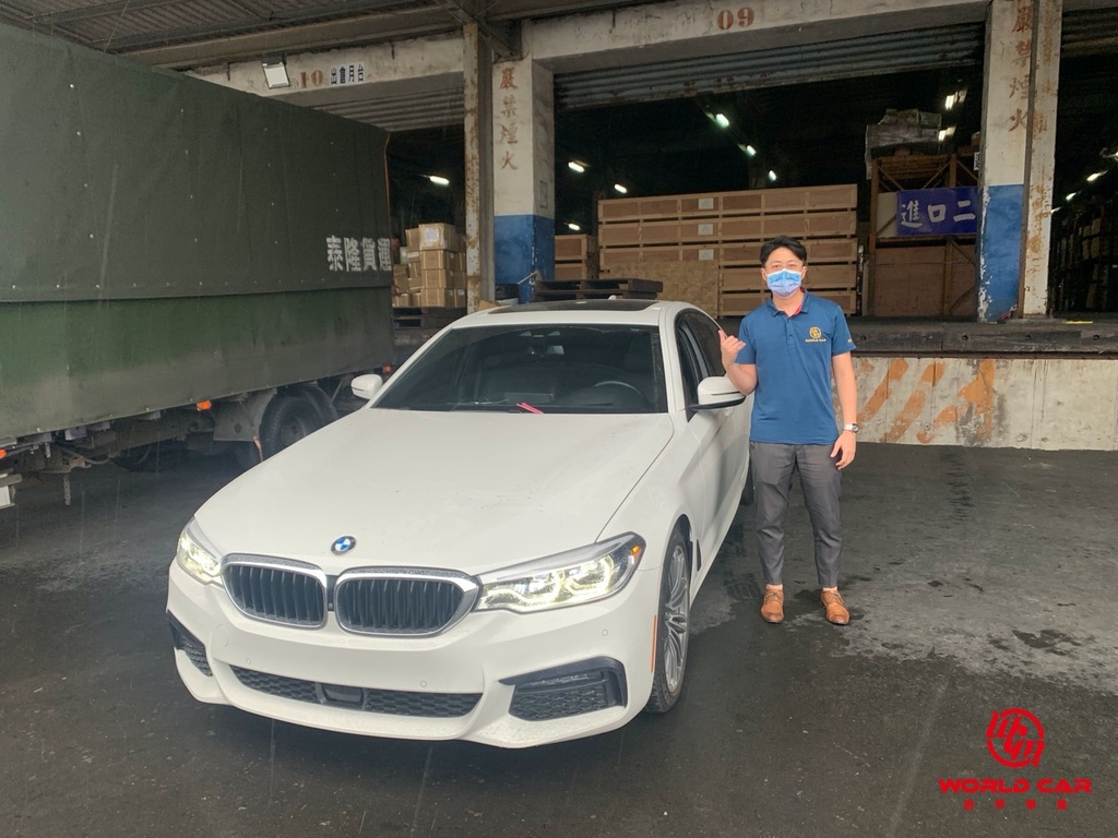 2022年代購美規BMW 540i外匯車回台分享，購買BMW 540i中古車推薦找世界車業。