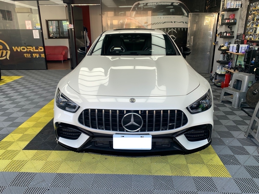 2023年購買賓士AMG GT63S外匯車回台，代購賓士GT63S中古車推薦世界車業。