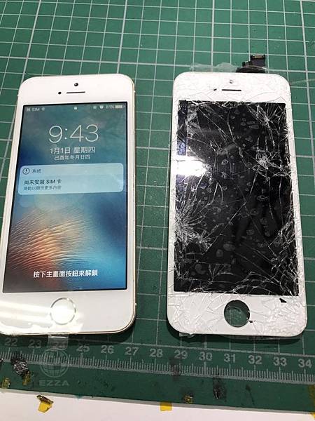 IPHONE SE面板破裂 (1) IPHONE SE面板破裂 (1)