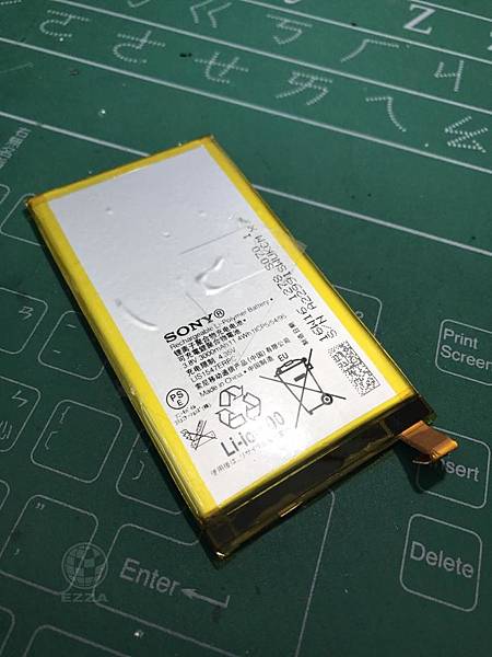 Z2A換電池.jpg Z2A換電池.jpg