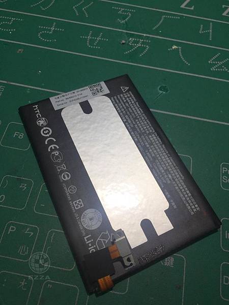 M8更換電池(8).jpg M8更換電池(8).jpg