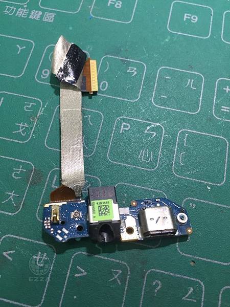 M9+更換尾插(1).jpg M9+更換尾插(1).jpg