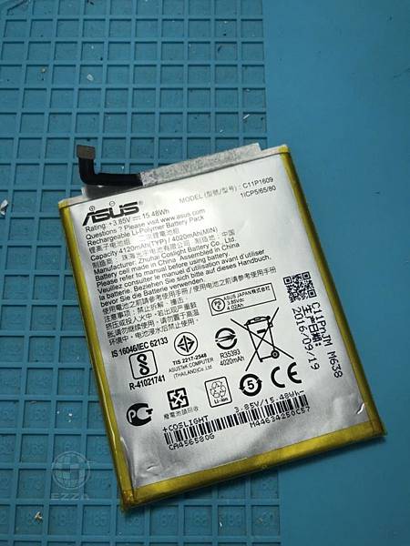 ZenFone 3 Max電池膨脹.jpg ZenFone 3 Max電池膨脹.jpg