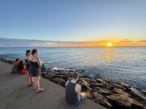 海岸散步：waikiki beach ~ ala moana