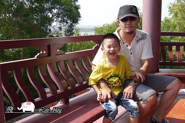 請輸入圖片標題 請輸入圖片標題