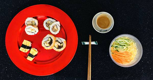 江太壽司，提供多樣的日式會議餐盒，菜色與單價可以依客戶需求來客製化。