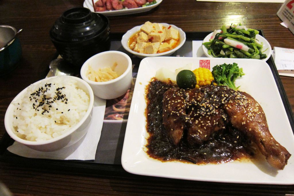 10.雞腿套餐.jpg