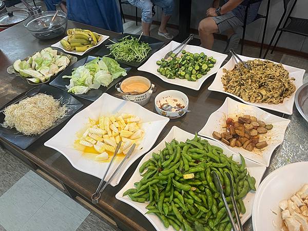 【同心緣】宜蘭火車站旁120元素食吃到飽,超高CP值健康bu 【同心緣】宜蘭火車站旁120元素食吃到飽,超高CP值健康bu