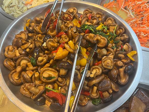 【同心緣】宜蘭火車站旁120元素食吃到飽,超高CP值健康bu 【同心緣】宜蘭火車站旁120元素食吃到飽,超高CP值健康bu