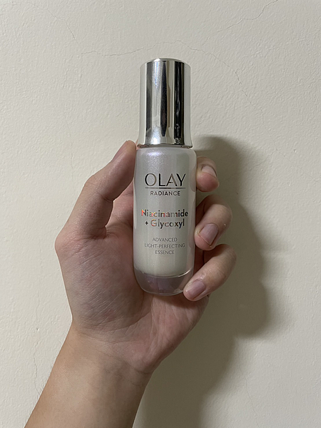 OLAY 歐蕾革糖素小白瓶評價公開&真實使用回饋!美白去黃通 OLAY 歐蕾革糖素小白瓶評價公開&真實使用回饋!美白去黃通