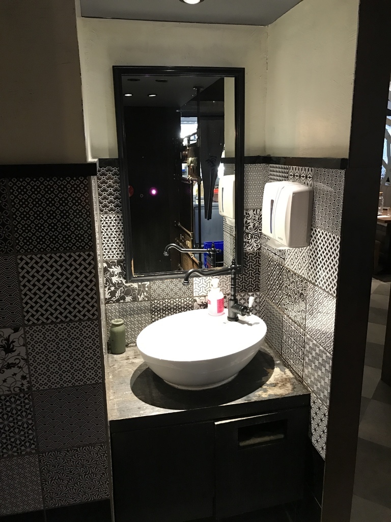 IMG_0013.JPG IMG_0013.JPG