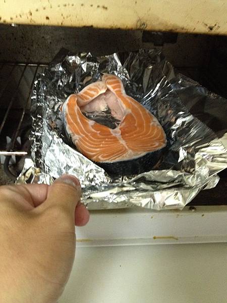 香噴噴鹽烤鮭魚3