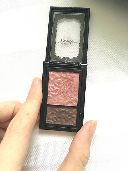 visee立體濃色眼影6.jpg visee立體濃色眼影6.jpg