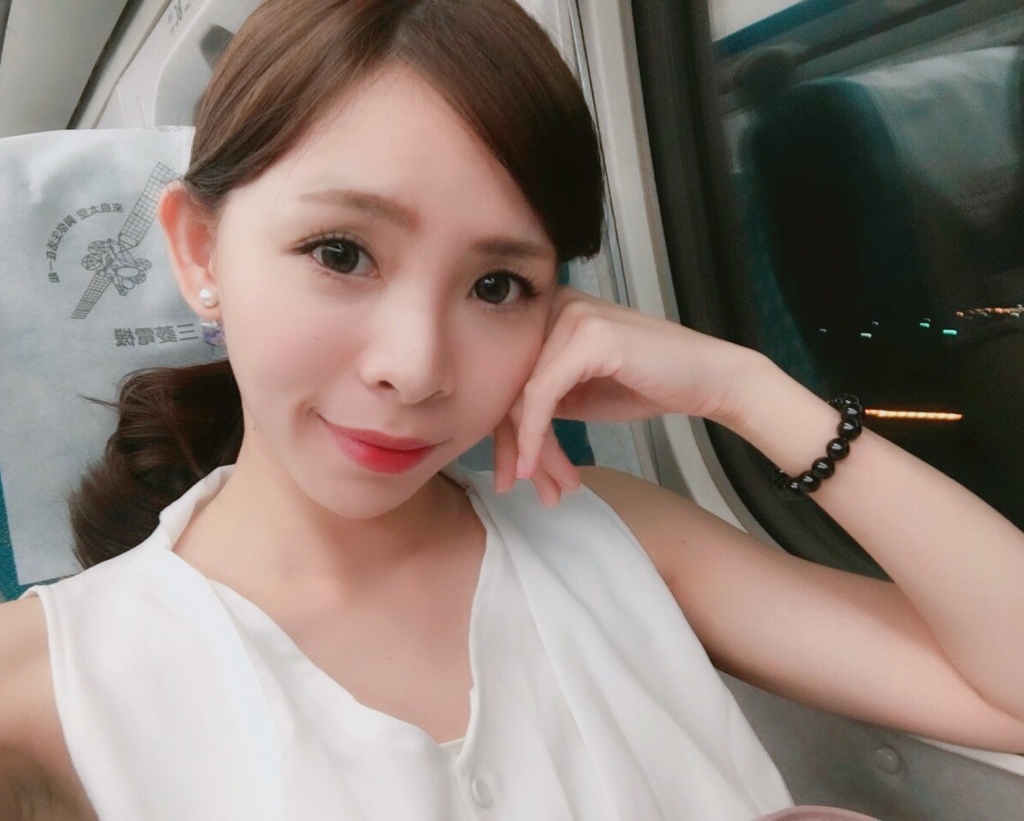 晶鑽時尚診所 蜜拉克拉提ellense細緻V臉及飽滿額頭 台灣最美女醫師王彥文醫師親自執行 晶鑽時尚診所 蜜拉克拉提ellense細緻V臉及飽滿額頭 台灣最美女醫師王彥文醫師親自執行