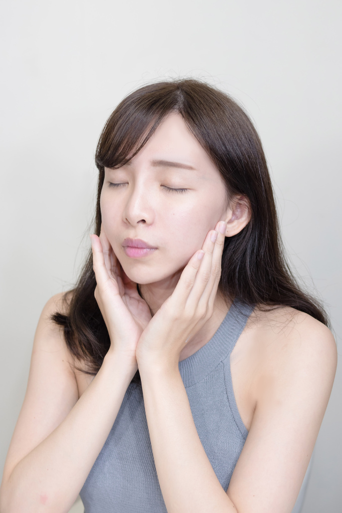 OLAY多元修護日霜 珂荷莉6.jpg