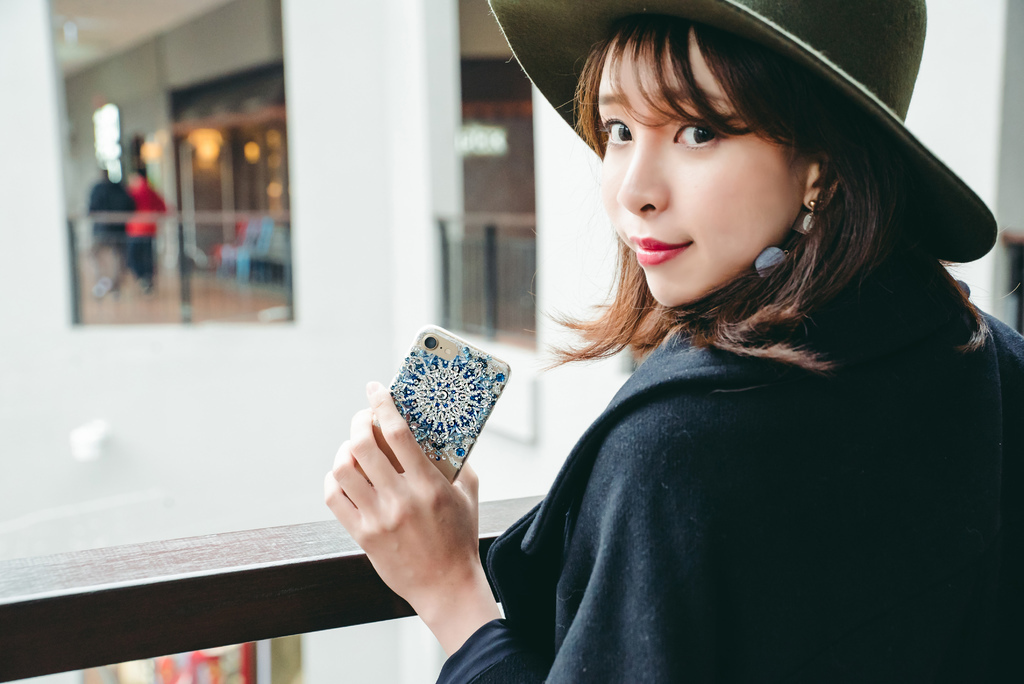 apbs施華洛世奇彩鑽保護殼極幻奢華限定版冰雪情緣 珂荷莉2blog.jpg apbs施華洛世奇彩鑽保護殼極幻奢華限定版冰雪情緣 珂荷莉2blog.jpg