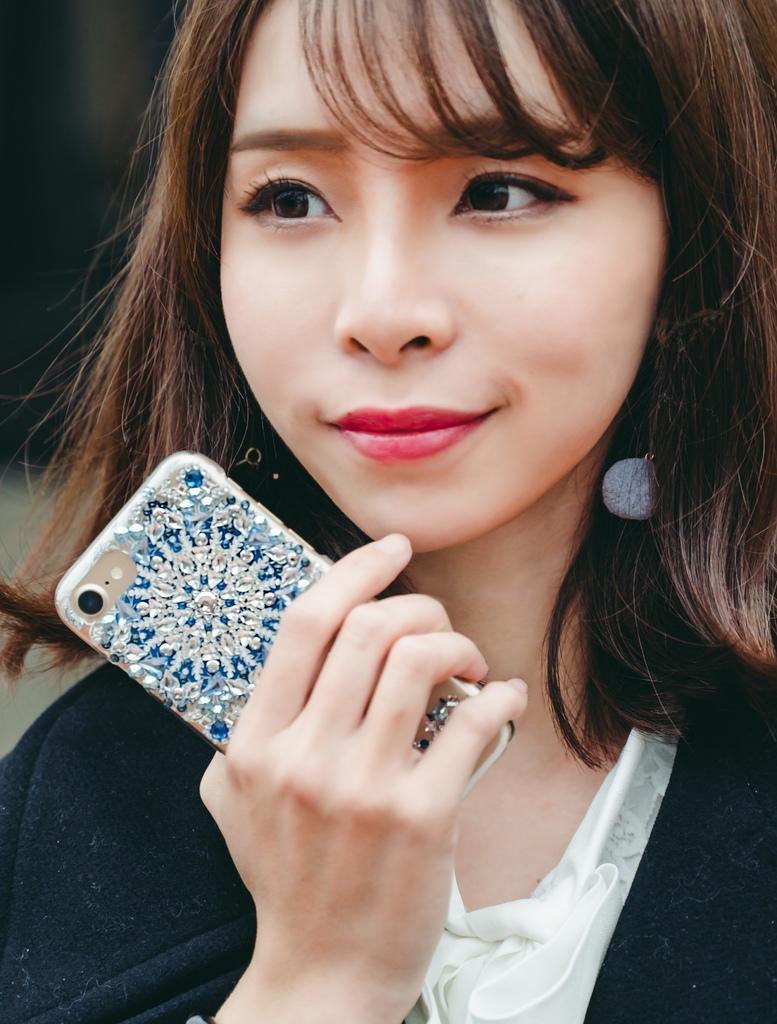 apbs施華洛世奇彩鑽保護殼極幻奢華限定版冰雪情緣 珂荷莉.jpg apbs施華洛世奇彩鑽保護殼極幻奢華限定版冰雪情緣 珂荷莉.jpg