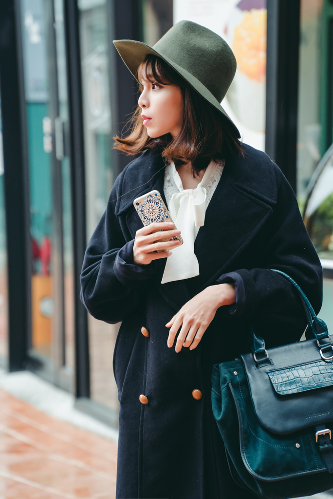 apbs施華洛世奇彩鑽保護殼極幻奢華限定版冰雪情緣 珂荷莉5.jpg apbs施華洛世奇彩鑽保護殼極幻奢華限定版冰雪情緣 珂荷莉5.jpg