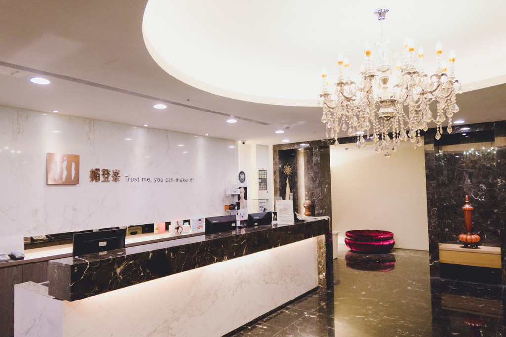 媚登峰13.jpg 媚登峰13.jpg