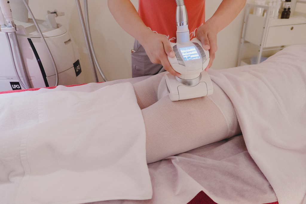 媚登峰22.jpg 媚登峰22.jpg