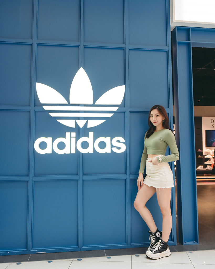 ADIDAS3.jpg