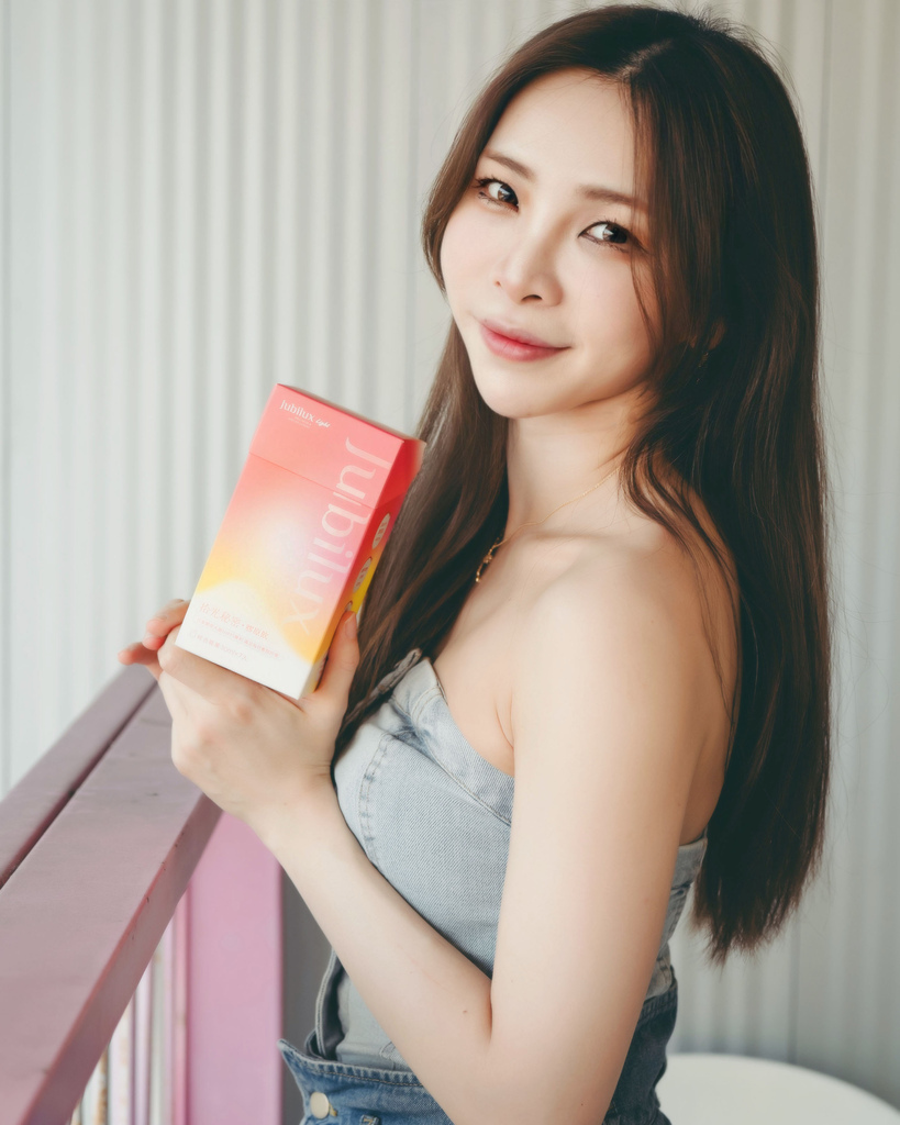 ​​​​【開箱】JUBILUX Light 拾光秘密膠原飲 