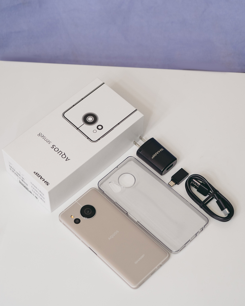 【開箱】SHARP AQUOS sense8 絕美極輕手機推 【開箱】SHARP AQUOS sense8 絕美極輕手機推