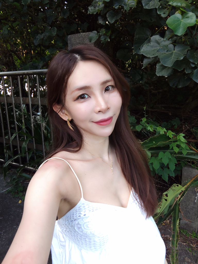 【開箱】SHARP AQUOS sense8 絕美極輕手機推 【開箱】SHARP AQUOS sense8 絕美極輕手機推