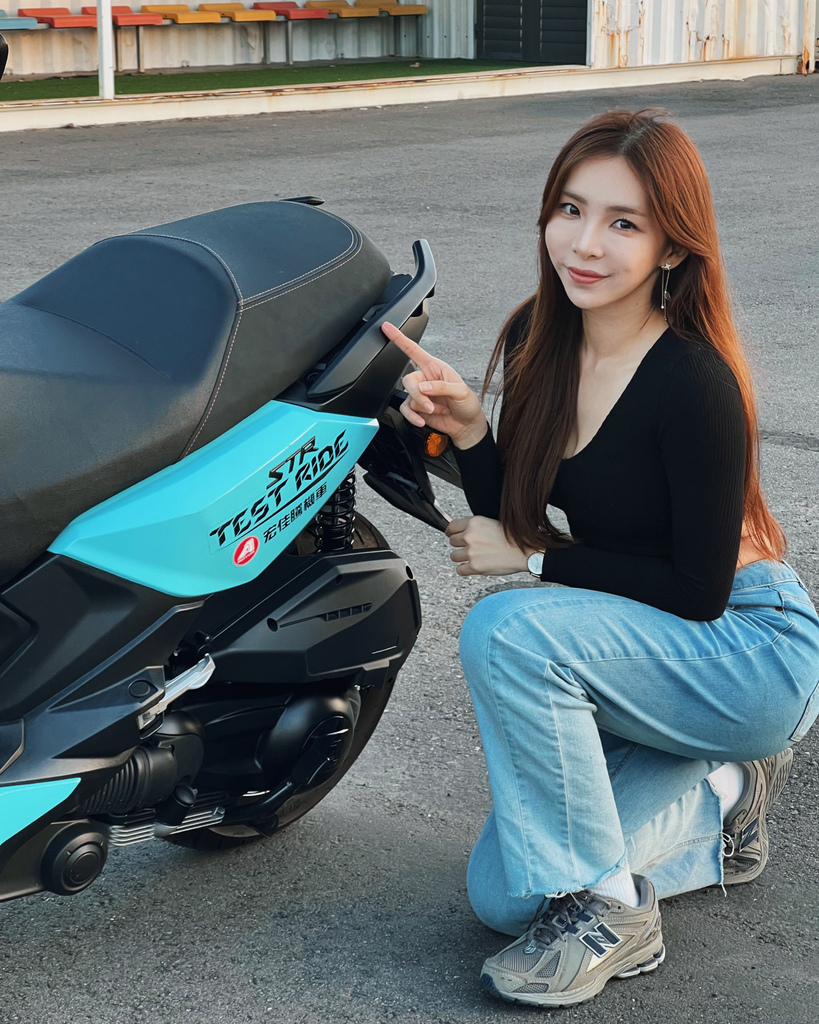 ​​【開箱】宏佳騰機車STR250評價 白牌機車之王 最佳馬