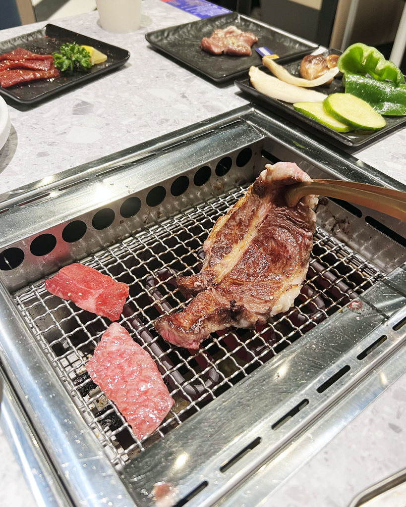 【台中美食推薦】築間旗下 朴庶韓國烤肉公社高cp烤肉 70種