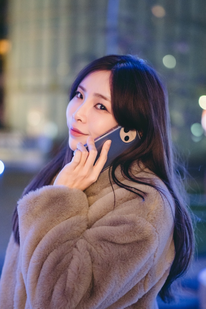 【開箱】輕手機推薦 東京本色日潮直送 SHARP AQUO 【開箱】輕手機推薦 東京本色日潮直送 SHARP AQUO