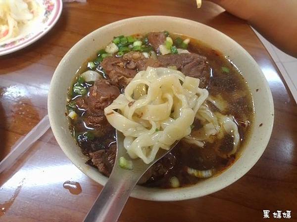 來來牛肉麵 (2).jpg