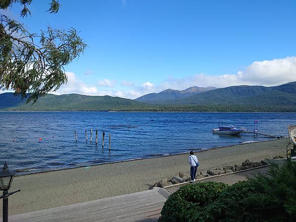 紐西蘭南島自駕遊-2 蒂阿瑙湖